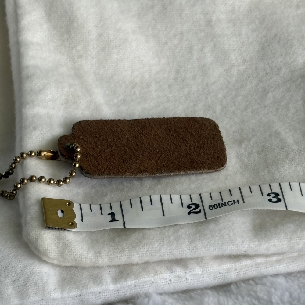 COACH 2.25" VTG PRE 94 Hang Tag Fob Bag Charm Brown Leatherware - Picture 2 of 2